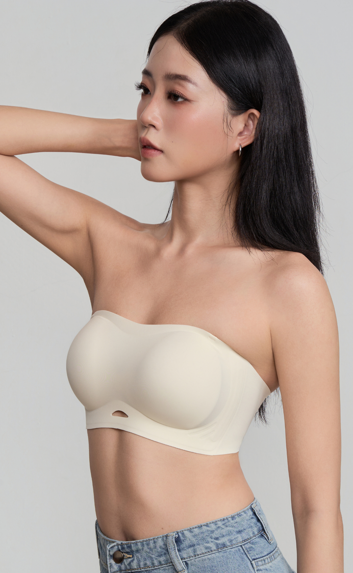 Curvy Bun • Seamless Strapless Bra