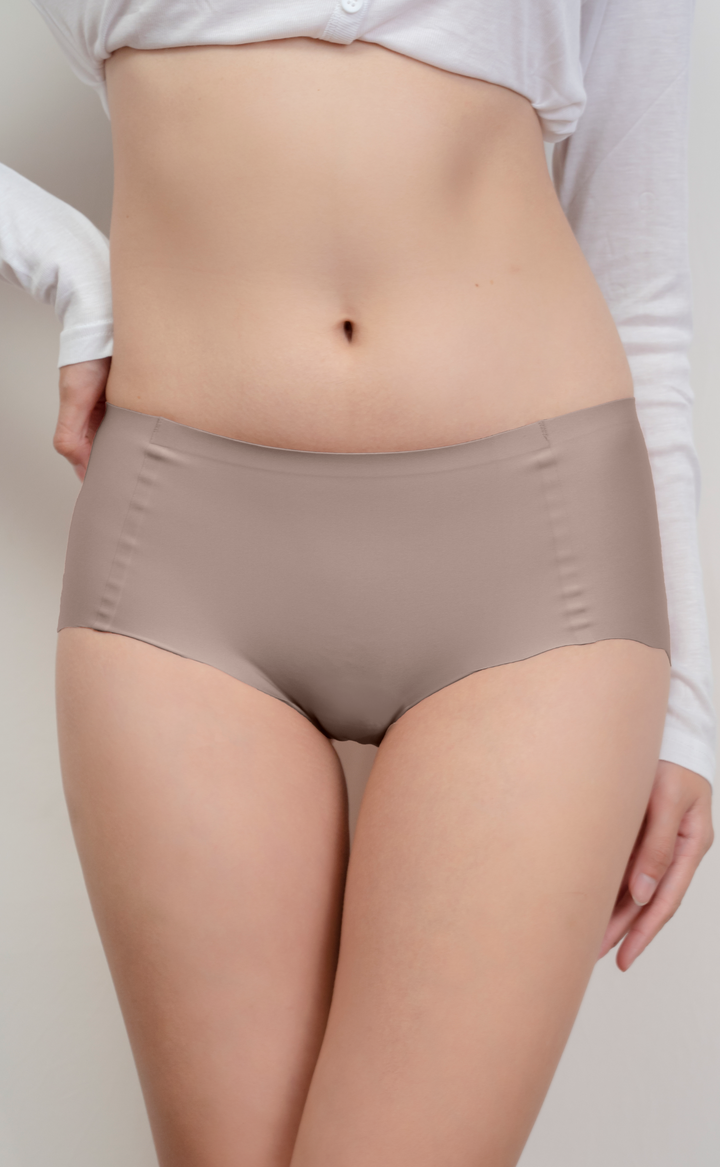 Airy • Seamless Hygiene Panties